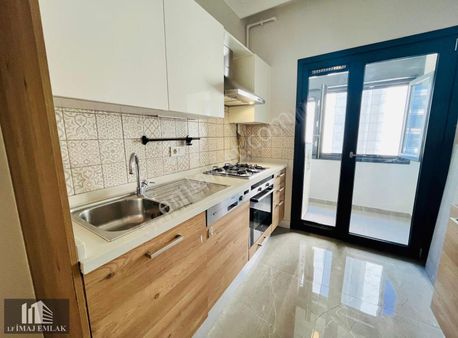 Lf İmaj Suadiyede Feride Geçitine Bağdata 3 Dk Yeni Balkonlu 3+1