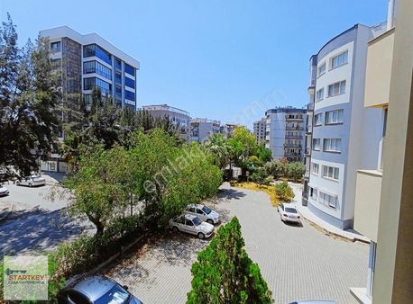 Ataşehir Tramvay Durağı Karşısı Satılık 3+1 Köşe Daire
