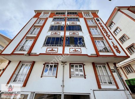 Akdoğanlardan Bağlık Okullar Ve Sağlık Ocağı Yanı Satılık 3+1