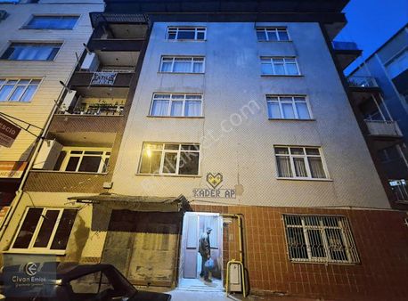 Gazi Devlet Hastahanesi Arkasında 4.kat Kiralık 3+1