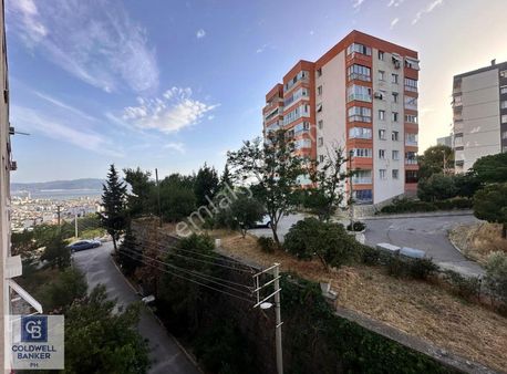 İzmir Çiğli Egekent Mah. Diyar Cafe Yanı Satılık 3+1 Daire Cb Ph