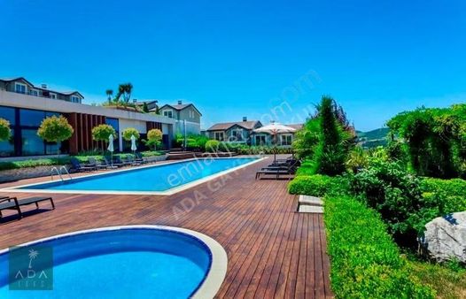 Yalovada Muhteşem Konumda Satılık Villa