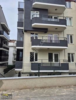 Kepez Merkez'de Ara Kat Kapalı Mutfak Kiralık 1+1