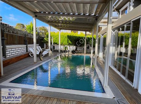 Şile Çavuş Mahallesi'nde Lüks Konforlu Yaşam:5+1 Havuzlu Villa