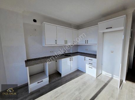 Mumcularda Kiralık 1+1 Daire