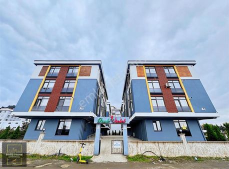 Üniversite Ve Fakülteye Yakın/full Eşyalı/temiz/site Dairesi...