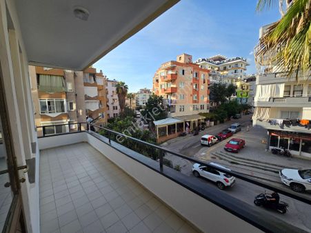 Güller Pınarında Satılık 2+1 Denize 150 Metre Uzaklıkta Daire