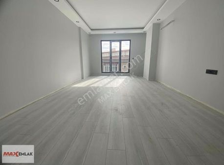 Bağlarbaşı Mh. Merkezi Konumda 135 M2 3+1 Ara Kat