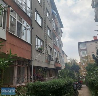 Satılık Daire Eyüp Karadolapda Bınevler Sitesınde 2+1 80 M²