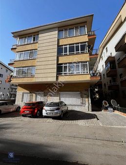 Emekte, Metrolara Yürüme Mesafesi Bakımlı Kiralık 2+1 Daire