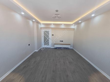 Etimesgut Suvari Mahallesinde 3+1 Salon Bağımsız Full Yapılı Satılık Daire