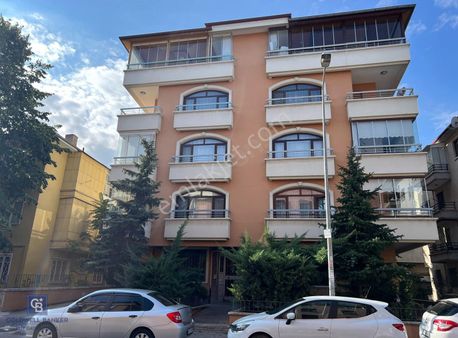 Aydınlıkevler'de Satılık 5+1 Dubleks Daire