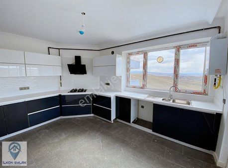 Turkuaz Panorama Sitesinde Satılık 4+1 Daire