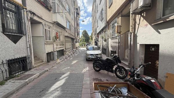 Çiğdem Emlak'tan Fatih'te Yeni Bina Kullanıma Hazır 2+1 Daire