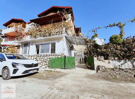 Tuana Emlak'tan Ulucami'de 1+1 Yüksek Giriş Kat Daire