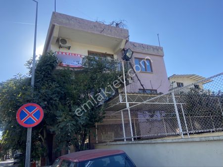Aydın Efeler Kardeşköy De 3 Katlı 3 Daireli Satılık Bina