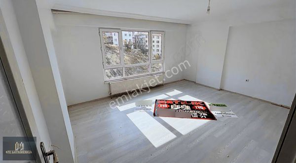 Efe Gayrimenkul'den Sağduyu Cadde Dibi Asansörlü 3+1 Dublex