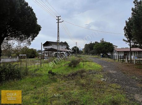 Deka Gayrimenkul'den Yalı Mh. Denize 300 M /3 Kat/ 550 M² Arsa