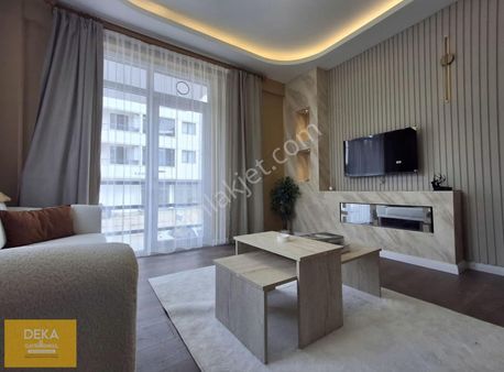 Deka Gayrimenkul'den Full Sıfır Eşyalı Harika Konumda 1+1 Daire