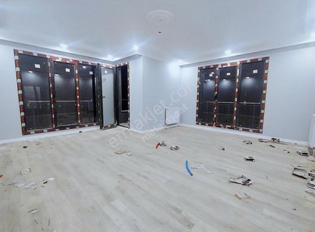 Küçükçekmece Cennette Otoparklı 95.m2.daire.2+1-7.100.000.tl