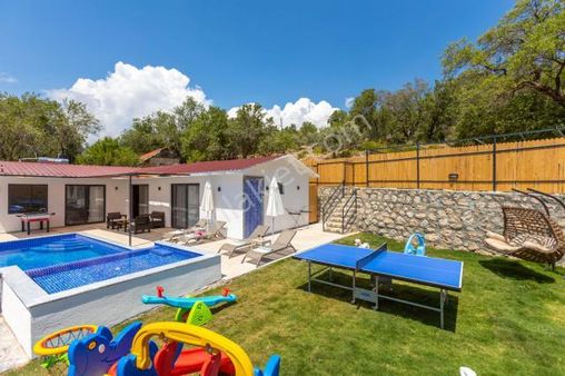 Kalkan Sarıbelende Günlük Kiralık 2+1 Villa 2026 Sezonu İçin Güncel