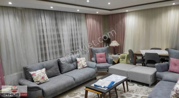 29 Ekim Bulv 377 M2 Arsa İçinde 5+1 Satılık Müstakil Ev.