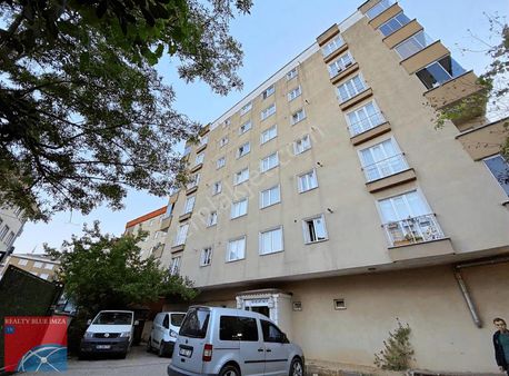 Yenidoğan Merkezi Konum Cadde Üzeri Çok Geniş 3+1 Arakat Daire