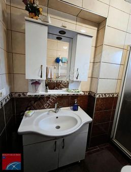 Ümraniye Cemil Meriç Mh. 2+1 90m 2.kat İskanlı
