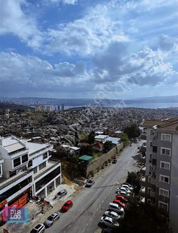 Bayraklı Körfez De Geniş 4+1 Full Deniz Manzaralı Satılık Daire