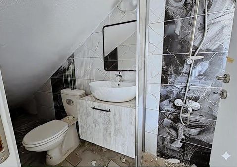 Çarkıpare'de Müstakil Tapulu 1+1 Satılık