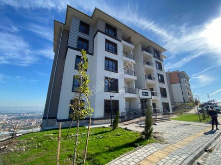 Balıkesir Merkeze 5 Dk Mesafede Sıfır Binada Full Manzaralı Yerden Isıtmalı Kiralık Daire