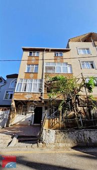 Ümraniye Huzur Mh 2+1 100m Arakat 56m Arsa Payı Var Metro 5dk