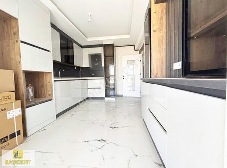 Başkent Gayrimenkulden Ultra Lüks Ara Katta Çift Balkonlu 3+1 Ev