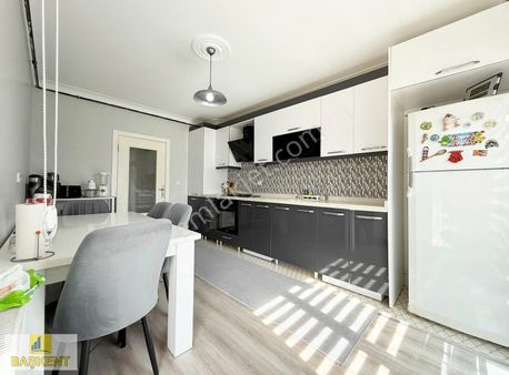 Başkent Gayrimenkul'den Merkez'de Geniş Masrafsız Kullanışlı 3+1