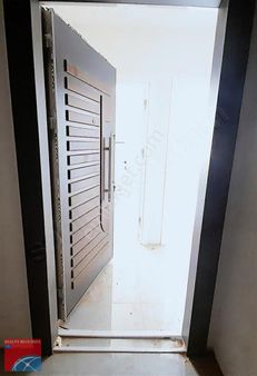 Üsküdar Ferah Mah.satılık 2+1 Daire (ön Cephe)