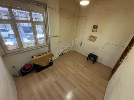 Zafer Yapıdan Satılık Yüksekgirişkat 2+1 85m2 Hisseli 20-22yaş İstanbul Sultangazi Cebeci Mahde