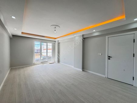 Tokay'dan Okullar Bölgesi Yerden Isıtmalı 2+1 Sıfır Yüksek Giriş