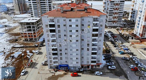 Sb Gayrimenkul'den Seyrantepe'de Cadde Üzeri 3+1 Daire