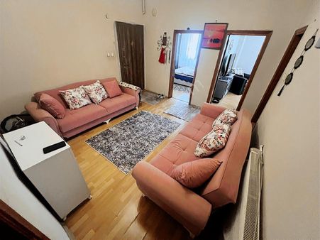 Mehmet Akif'te Tek Daire Üzeri 23mt Hisseli Satılık 2+1 Daire