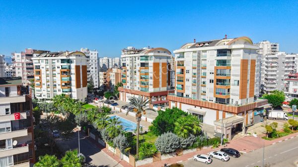 Erüst Paktaş Sitesinde Katta 4+1 Geniş Daire