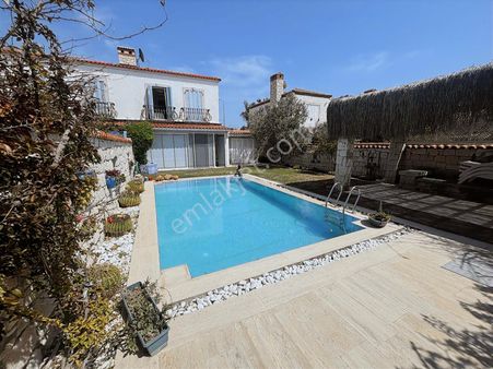 Alaçatı Hacımemişte Müstakil Havuzlu Villa