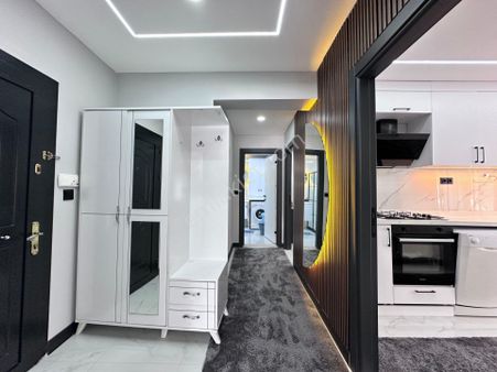 Yatırımcılara Fırsat 3+1 Lüx Yapılı Sıfır Eşyalı Ara Kat Daire