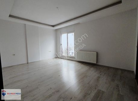 Ünsal Mahallesinde Site İçi Havuzlu 3+1 Daire