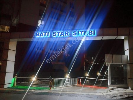 Batıkent Batı Star Sitesinde Kiralık 3+1 Daire