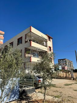 Satılık Orhangazi Mahallesi'nde Bulunan İki Katlı Evin İkinci Katı Satılıktır