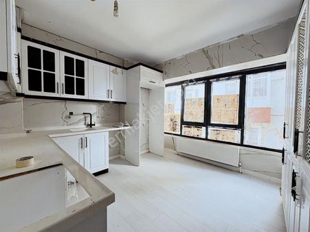 Engin Emlak'tan Y.giriş Masrafsız 2+1 İçi Yapılı Daire