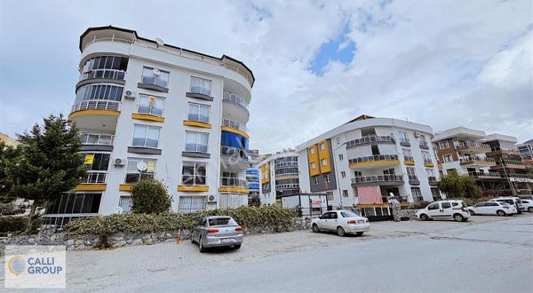 Kuşadası Ege Mah Havuzlu Site 3+1 135m2 Arakat Doğalgazlı Daire