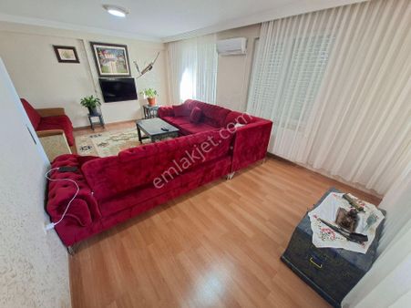 Cevre Yolun Dibi 3+1 Kızılarık Mh2 Kat Doğalgazlı Ebebeyin Banyo