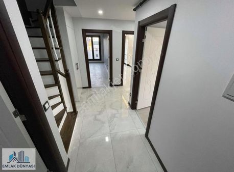 Emlak Dünyasından Satılık 3+2 Dubleks Teras Manzaralı