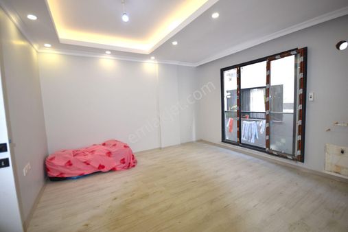 Erva Emlak'tan Kemalpaşa Mh 1+1 65m2 Oto Parklı Daire